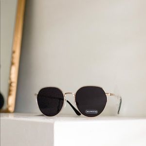 Circle Frame Gold Sunglasses